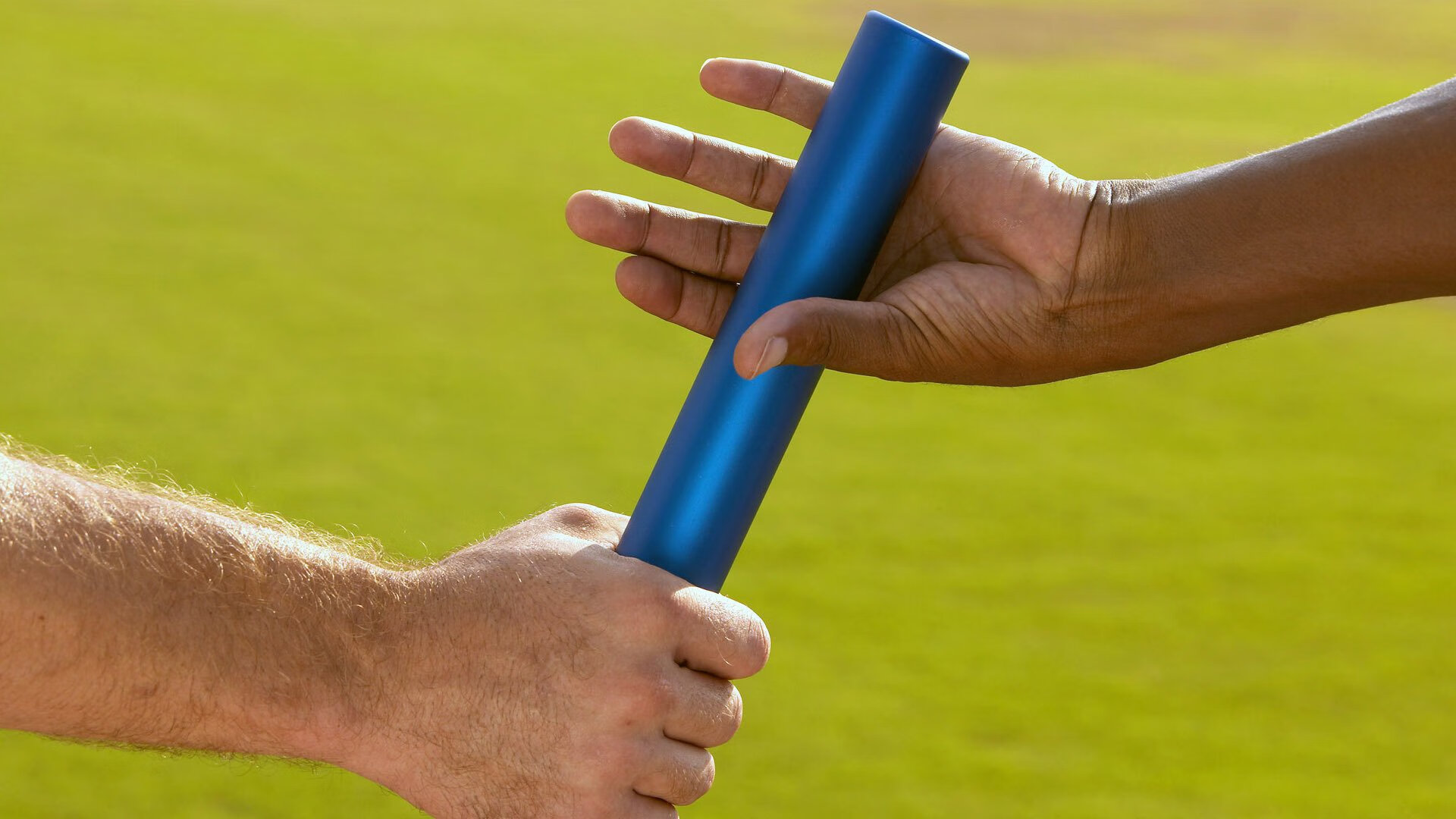 澳大利亚橄榄球赛事的转播权价值激增，全球关注度不断上升，一场令人激动的澳式橄榄球比赛